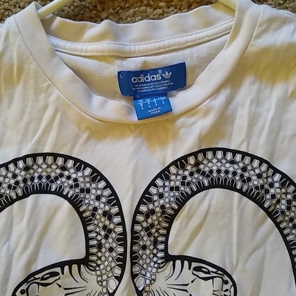 Shirt - Picture 3 of 4